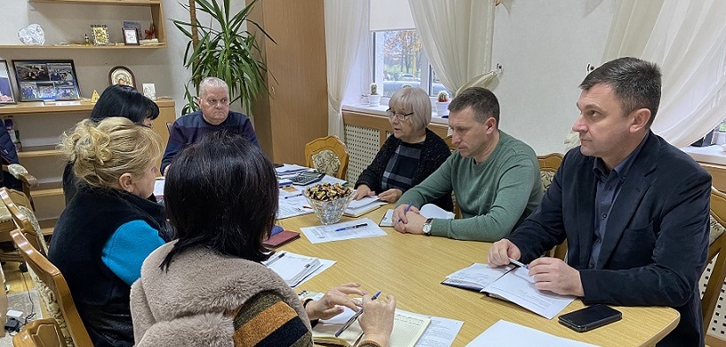 Розгляд основних питань навчального процесу
